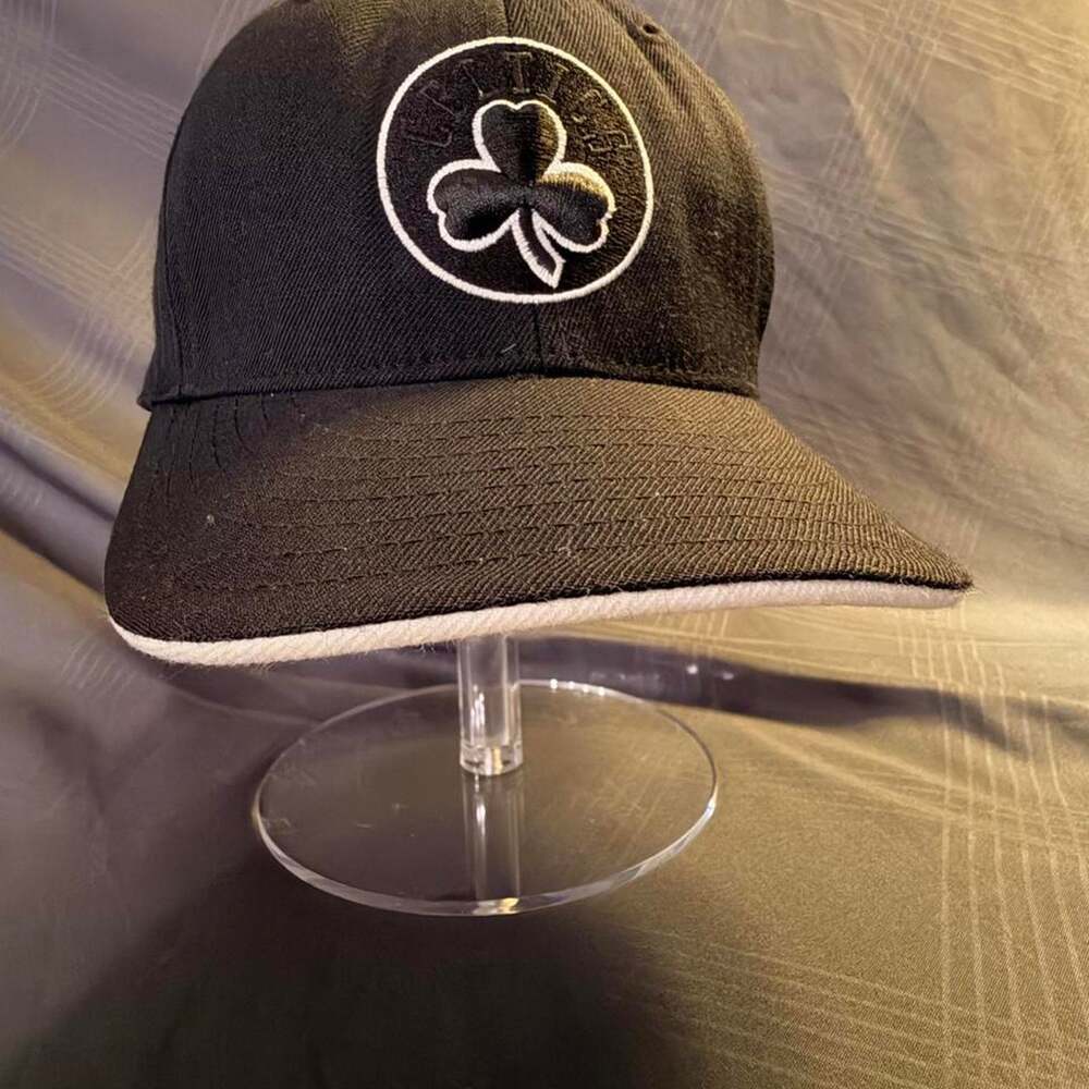 Boston celtics reebok black fitted